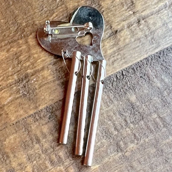 Vintage Working Wind Chime Heart Shaped Brooch Pin Silver Tone - Picture 8 of 9